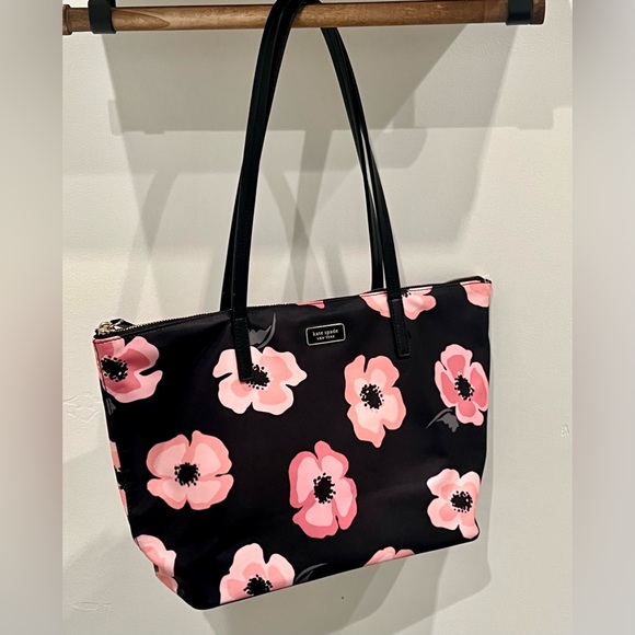 kate spade Bags Kate Spade Hayden Poppies Top Zip Tote Blackpink
